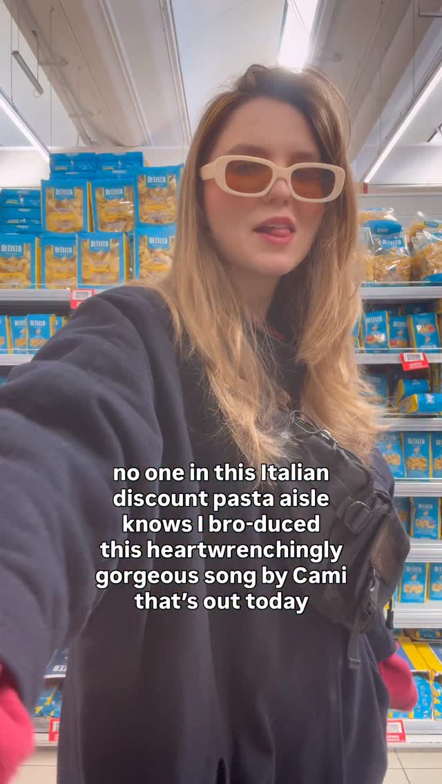 happy release day @cantacami thank you for you trust!!! 😭🌟✨ had the best time making this together with @sandra.hesch & @prodby_zwei_fragezeichen & @lexbarkey
cheers to @femaleproducercollective for putting us in a room 🎈