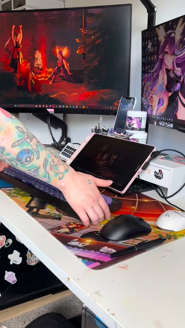 New Aika Mats have arrived! I love this design SOOOOOO much, it took me about 30 hours to complete the entire thing 😅 (you can see it animated on my stream!)
Available shortly on the merch store!