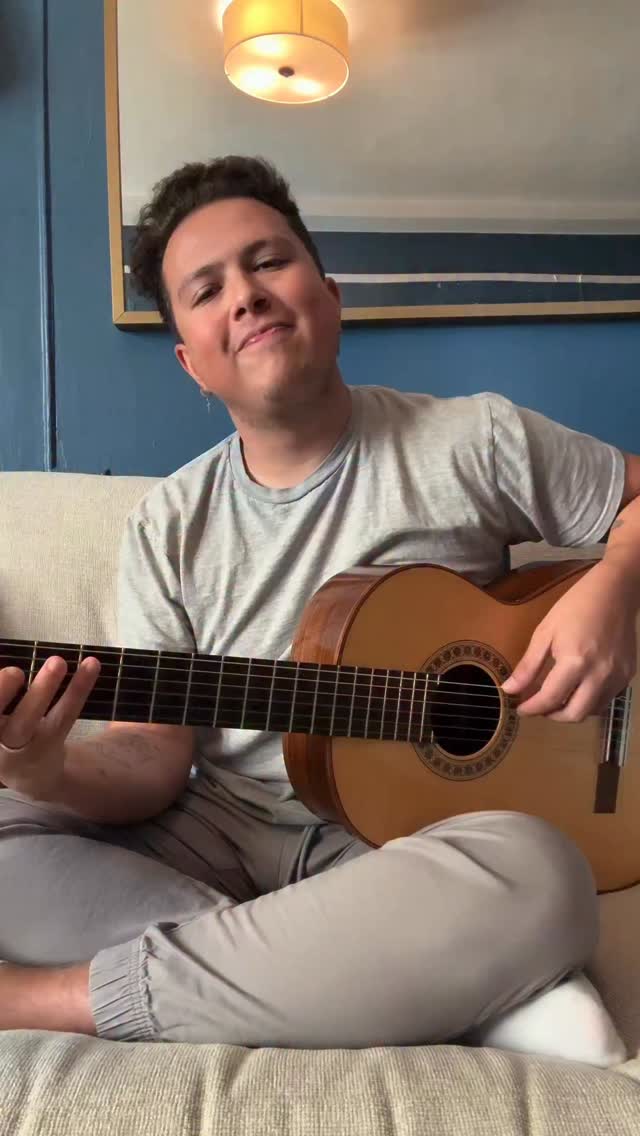 Tu me acostumbraste - @natalialafourcade @los_macorinos_oficial
De vuelta con más boleritos 🤭🤍 ojalá lo disfruten.
#bolero #parati #natalialafourcade❤️ #guitarist #cantautor