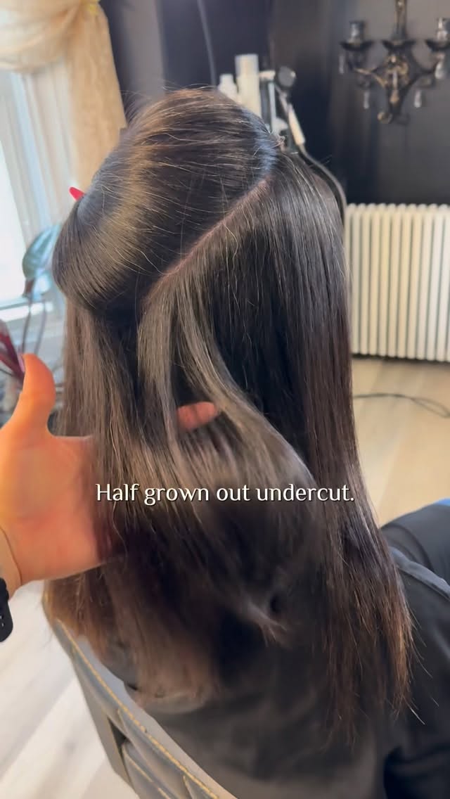 Partially grown out undercut? I don’t see her.
Fresh new set of extensions has us feeling a whole new type of way 😘
#hiddenbeadextensions #keratinbonds #mainehairstylist