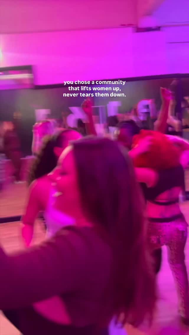 Savvy Heels has never just been about the dancing, it’s about how you feel when you walk into the room.
We’re all about lifting each other up. The energy, the encouragement, the way everyone gets gassed up no matter where they’re at in their journey. There’s no space for bitchiness here, we leave that at the door !!!!
This is about sisterhood.
About community.
About creating a space where you feel safe, supported and comfortable enough to just be yourself.
We’re not focused on getting everything perfect. It’s not about being the best in the room, it’s about showing up, growing, making friends and enjoying the process.
At Savvy, you’re never doing it alone.
You’re surrounded by people who want to see you win, THAT’S what makes it different 🤍
Savvy Thursdays TONIGHT
8pm - 9:15pm
Intermediate Heels
0161 Studios 📍
Book via Savvy Website 💋
#SavvyHeels #HeelsClasses #HeelsDance #Manchester