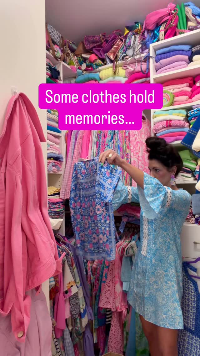 So many clothes hold memories.
The job you were nervously growing into.
The version of you who was figuring it out.
The chapter that shaped you in ways you’ll always carry.
And it’s important to honor that.
But not everything that held you then is meant to come with you where you’re going.
Growth requires space.
Space for the woman you’re becoming.
Space for the life you’re craving.
Space for pieces that actually reflect her.
You don’t have to erase your past.
But you do have to stop letting it define your future.
When you are stepping into a new season, your closet needs to evolve with you.
If you’re feeling overwhelmed, but want to create that space for who you are fully becoming, then my confidence coaching is tailored for you. You’ll have direct support for every step of the journey 🩷
Comment below to learn more about how to start today!