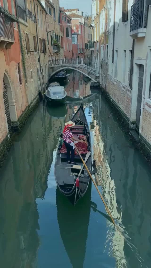 Romanticize your travel and book that trip to Italy! 🇮🇹
#ItalyTravel #BookTheTrip #TravelWithAspiringVacations #AspiringVacations #TravelAdvisor #WhereToNext