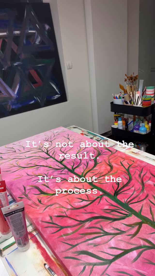 Link in bio of stuur mij een berichtje om een werk met unieke boodschap op maat te laten maken of om het zélf te doen tijdens 1 van de workshops 🧑🎨
#intuitiefschilderen
#kleurentherapie
#energetischetherapie