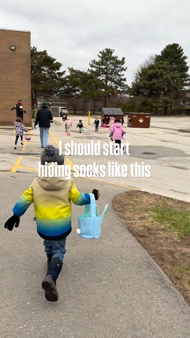 then maybe they wouldn’t litter every level of my house
hoppy easter 🧦
____________
#momhumor #momsbelike #professionalorganizer #simplifyyourhome #organizedliving