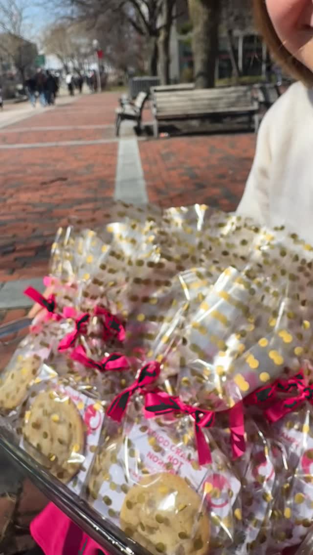 RTK 🤝 free cookies for you
#collegestudent #collegegirls #womenshealth #righttoknow #cycleawareness