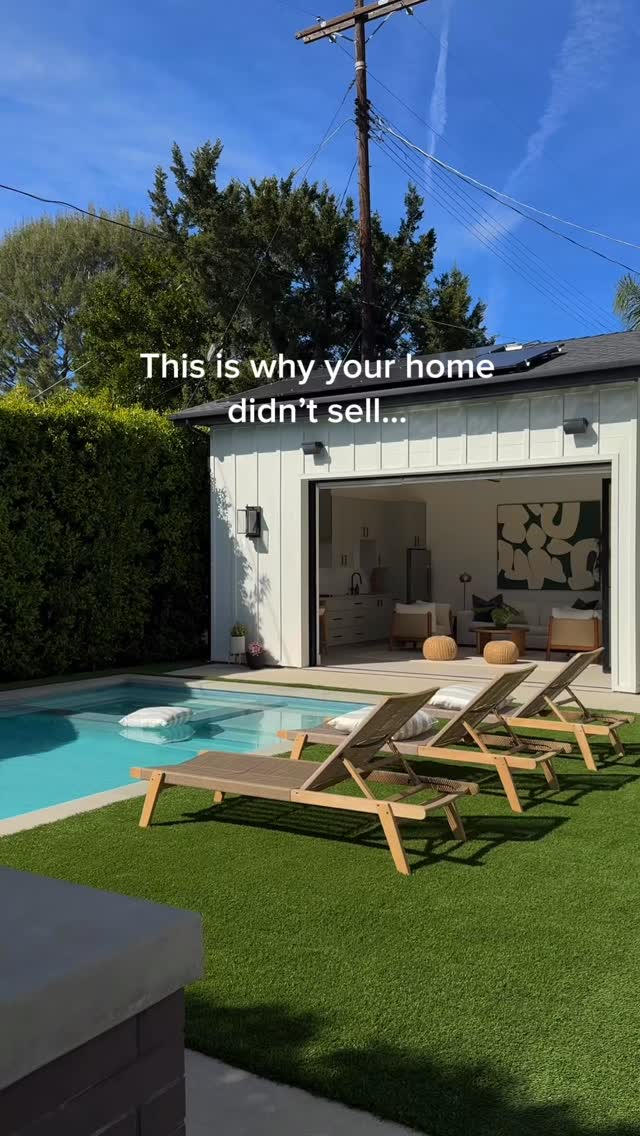 It’s not always the market
Sometimes it’s the pricing strategy
Sometimes it’s the presentation
And sometimes… it’s what buyers felt the moment they walked in
Buyers don’t just look at homes
They compare, they question, they hesitate
And if something feels even slightly off… they move on
The truth is, homes don’t just “sit” for no reason
There’s always a disconnect somewhere
The good news is
small shifts can completely change the outcome
Save this if you want your home to stand out instead of sit 🏡
#sellingyourhome #realtor #losangeles #familybusiness #losangelesrealtor