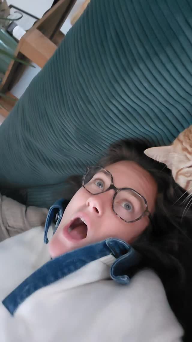Toi aussi t'as été traumatisee par les essayage de jean etant ado ou c'est juste moi? Commente 👖pour que je me sente moins seule
Jean yoga analogie changement de mindset