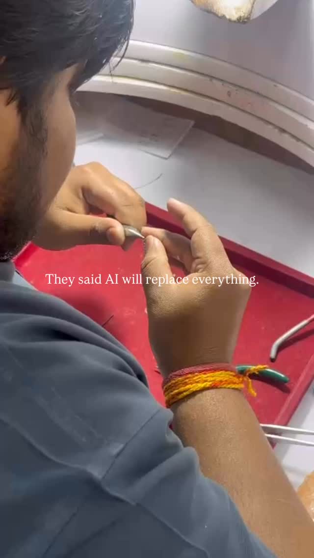 Absolutely irreplaceable ✨
Shop now;
www.qalajewels.com
#jewellery #trending #ᴠɪʀᴀʟʀᴇᴇʟs #bts #making