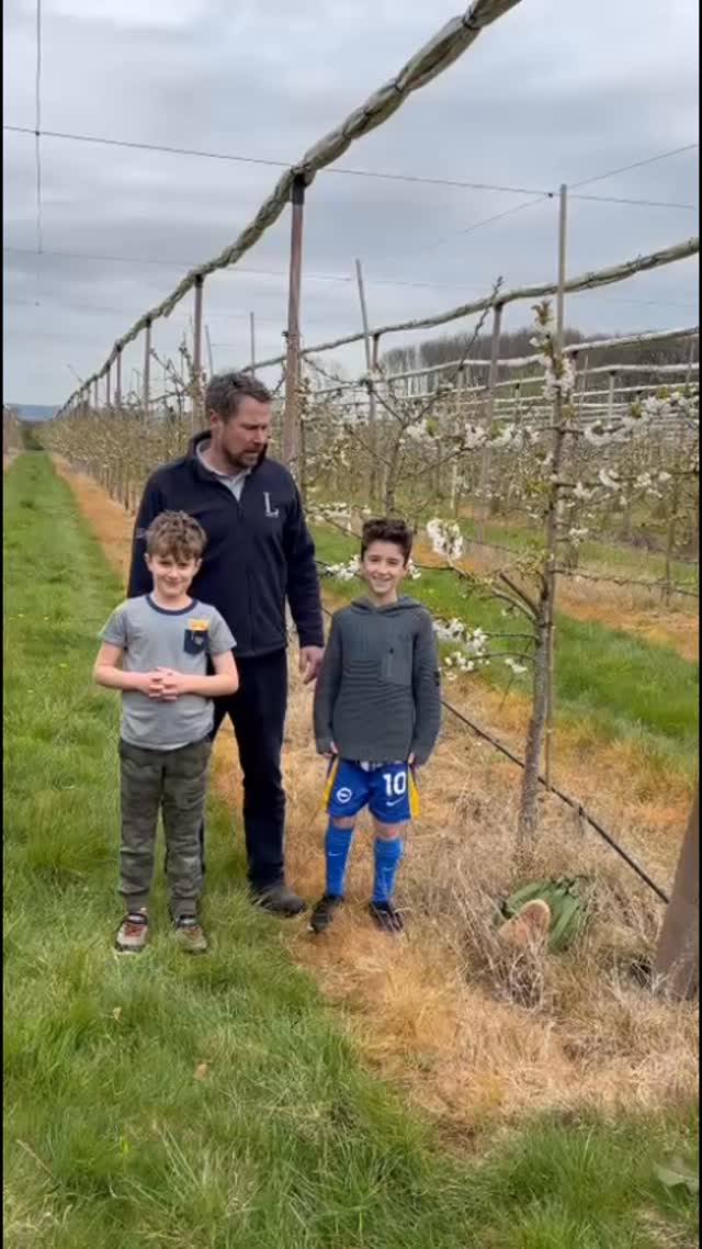 We will be opening the farm for Easter weekend
and having an Easter Trail!
The children will follow clues and facts about Loddington Farm, leading them to a sweet treat at the end. The Tap will be open along with delicious food vans. There will be face painting, colouring stations and board games for the children and ample parking on site.
Come and join in the festivities while supporting our wonderful and unique farm.
📅 Date: 4th, 5th & 6th April 2026
🕙 Time: from 12pm - 5pm
📍 Location: Loddington Farm, Loddington Lane, Linton, ME17 4AG
🎟 Tickets: Admission is £4.50 per person book via the link in our bio!
#loddingtonfarm #whatson #easter #maidstone