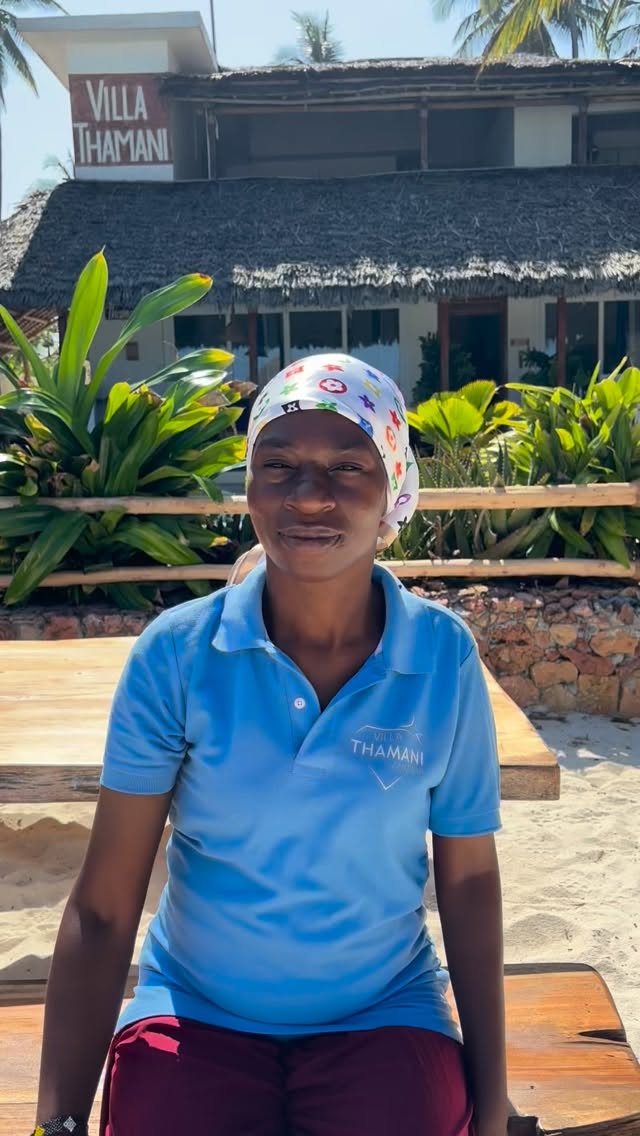 🇬🇧✨ Snap your fingers… and you’re already here.
With a simple gesture, Chiku takes you to discover Villa Thamani from every angle:
the pool shining under the sun, the sea on the horizon, loungers ready to welcome you, the perfect patio for slow and delicious lunches, and all those little comforts that turn a stay into an experience.
Close your eyes, imagine it…
Now open them: what’s really stopping you from coming to Villa Thamani?
Snap your fingers like Chiku 👍 and you’ll be here in no time.
We’ll give you plenty of tips — just ask us anything, we’re here to help you experience something truly special.
🌸 Happy Easter from Villa Thamani 🌸
—
🇮🇹✨ Schiocca le dita… e sei già qui.
Con un gesto, Chiku ti porta a scoprire Villa Thamani da ogni angolazione:
la piscina che brilla al sole, il mare all’orizzonte, i lettini pronti ad accoglierti, il patio perfetto per pranzi lenti e pieni di gusto, e tutti quei piccoli comfort che trasformano un soggiorno in un’esperienza.
Chiudi gli occhi, immagina…
Ora riaprili: cosa ti costa davvero venire a Villa Thamani?
Schiocca le dita come Chiku 👍 e vedrai che sarai qui in un attimo.
Noi ti daremo tanti consigli — chiedici tutto, siamo qui per aiutarti a vivere qualcosa di speciale.
🌸 Buona Pasqua da Villa Thamani 🌸