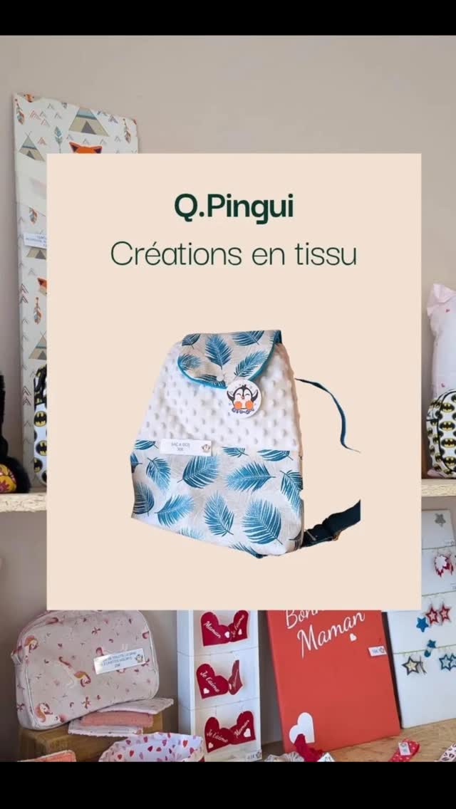🧵✨ Aujourd’hui, je vous présente Claire, la talentueuse créatrice derrière @q.pingui_couture !
Avec sa machine à coudre et sa créativité débordante, elle imagine et confectionne des pièces textiles à la fois pratiques, colorées et pleines de tendresse. 💛
Au programme :
🌿 Des lavettes toutes douces
🎒 Des sacs à dos pour enfants
🧺 Des paniers pour tout organiser
🧣 Des chèches tout mignons
🌼 Des tabliers pour les petits jardiniers…
👂 Et même des boucles d’oreilles en tissu pour une touche d’originalité !
Chaque pièce est pensée avec soin, pour durer dans le temps et égayer le quotidien. Venez découvrir son univers à la boutique, vous y trouverez sûrement une idée cadeau ou un coup de cœur couture ❤️
#CoutureCréative #ArtisanatFrançais #FaitMainAvecAmour #QPINGUI #CréatriceTextile