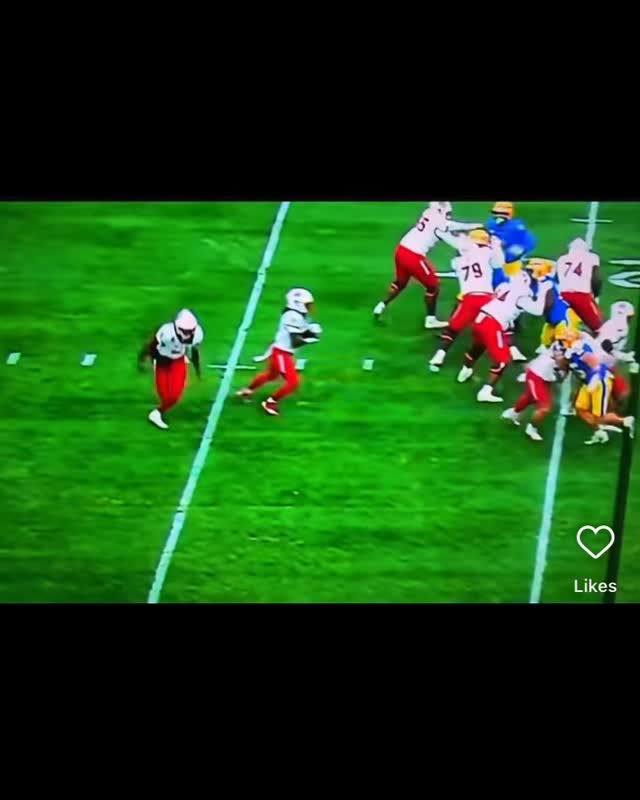 🧠🚨 Concussion in sport: why coming off the field matters
Research shows that athletes who keep playing after a concussion can take TWICE as long to recover.
📊 What the evidence says:
• Immediate removal: ~19–22 days recovery
• Continued play: up to 44 days
• Up to 8× higher risk of prolonged symptoms
⏱️ The longer you stay on the field after a concussion, the worse the outcome.
💡 Bottom line:
“When in doubt, sit them out.”
Protect the brain. Prioritise recovery. No game is worth long-term damage.
#Concussion #sportschiropractic #BrainHealth #neurorehab #WhenInDoubtSitThemOut