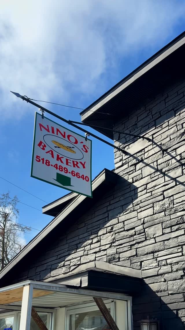 Fresh bread with a crunchy outside and a cloud soft inside, buttery cookies, and the perfect cannolis; those are only some of the things you can purchase at Nino’s Bakery. 🍪
We visited this quaint hidden gem on Central Ave, where you can smell the pastries from the sidewalk. 🥐
Our avenue never ceases to amaze us with the amazing shops we find living here. 🏡✨
Nino’s Bakery
📍718 Central Ave.
Albany, NY 12206