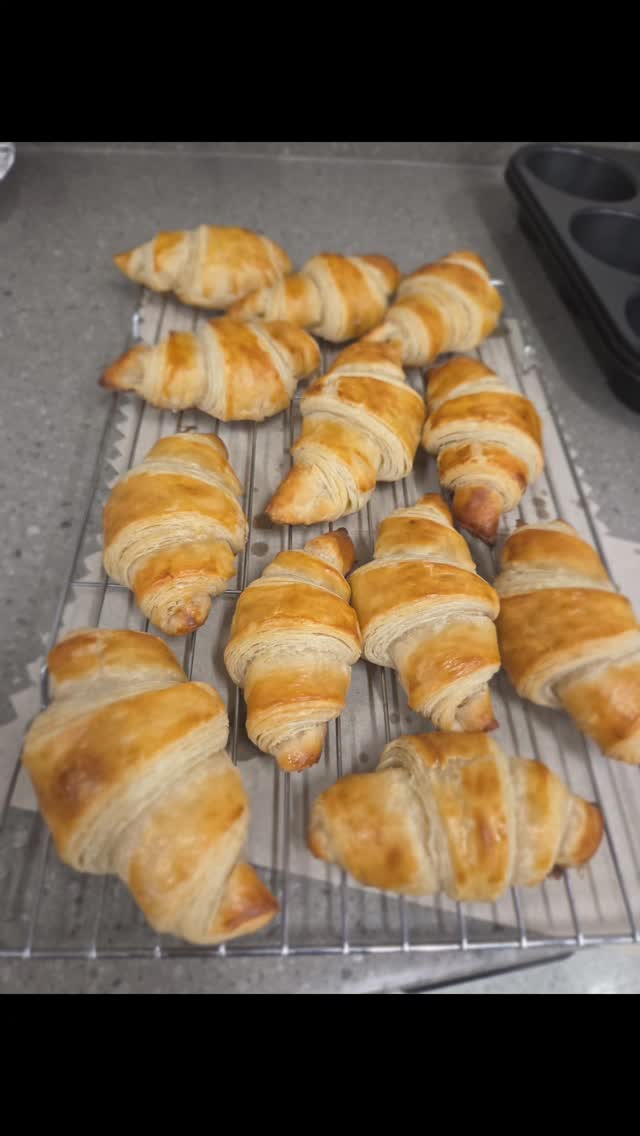 Today, my Culinary Arts Regional Foods Class completed their full week lab of making croissants. 🥐
I'm SO PROUD of them. They did an AMAZING JOB! 😋
It's the Lamination for me! (Pastry Chefs will know what I'm talking about) 😊
#ChefJoanneThomas #InternationalTravelChef #WithALittleLoveInEveryBite #CulinaryTeacher #fypppppppppppppppppppppppppppppppppppppppppppppppppppppppppppppppppppppp