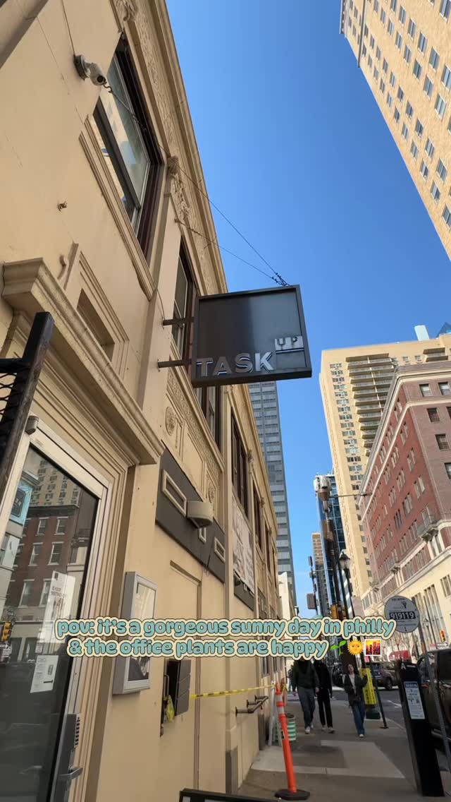 A great day to come cowork 💻✨ Book now on task-up.com! #philly #hiddengem #coworking #office #springbreak