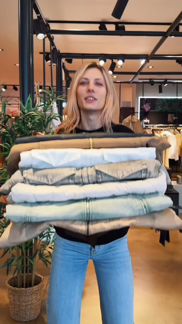 Zu warm für nen Mantel und zu kalt für nen T-Shirt?
Dann shoppt noch schnell eine
Frühlingsjacken in der
Filiale Merten 🌷
Wir freuen uns auf Euch.
#chrismode #übergangsjacken #spring #springfashıon