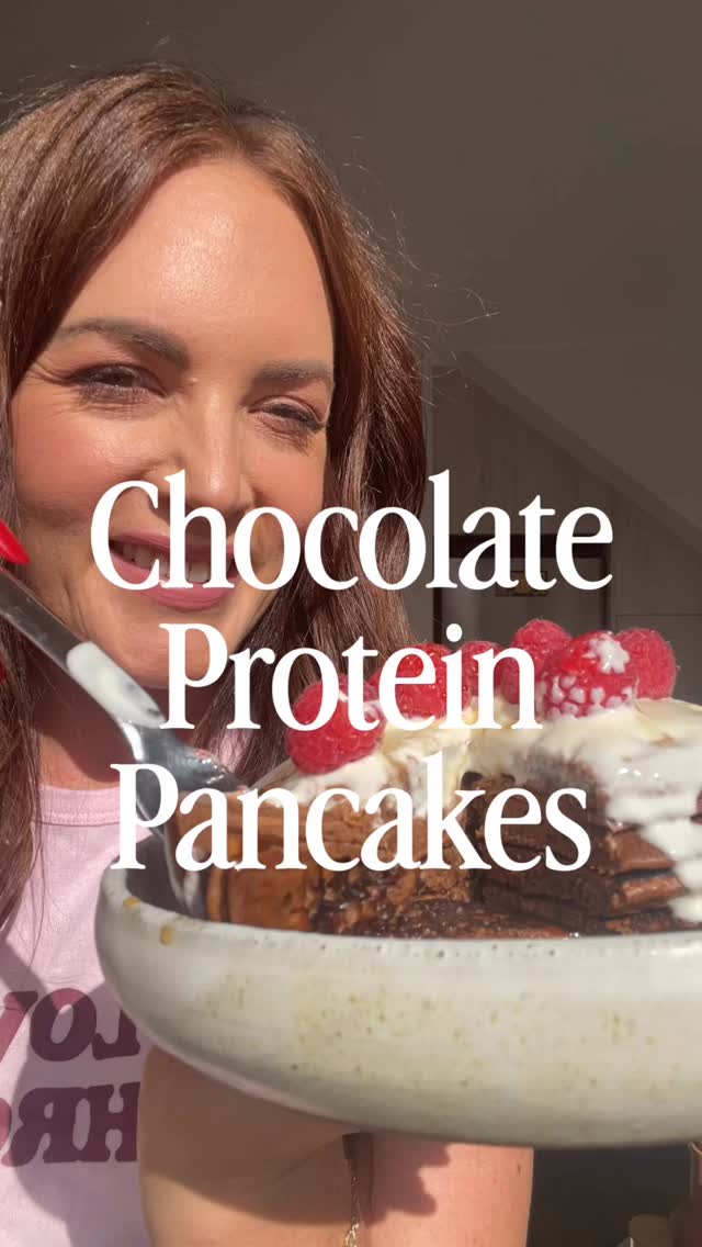 Serves 1
1 egg
1/2 cup of milk
1/3 cup of flour
1 serving of @lakoanutrition chocolate protein
1 tbsp cacao
1/2 tsp cinnamon
1/2 tsp baking powder
Top with Greek yoghurt, berries and maple syrup.
#proteinpancakes #chocolatepancakes #healthcoachnz #healthybreakfast #highproteinbreakfast