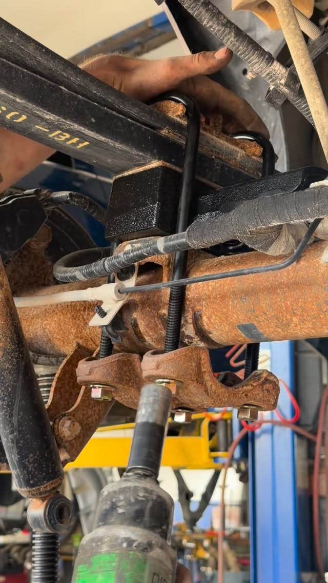 After tearing out the old setup…
Clean parts. Crisp sounds. Perfect fit.
ReadyLIFT 2.5” block installed.
@readylift
#trucklift #liftedtrucks #asmr #asmrsounds #satisfying