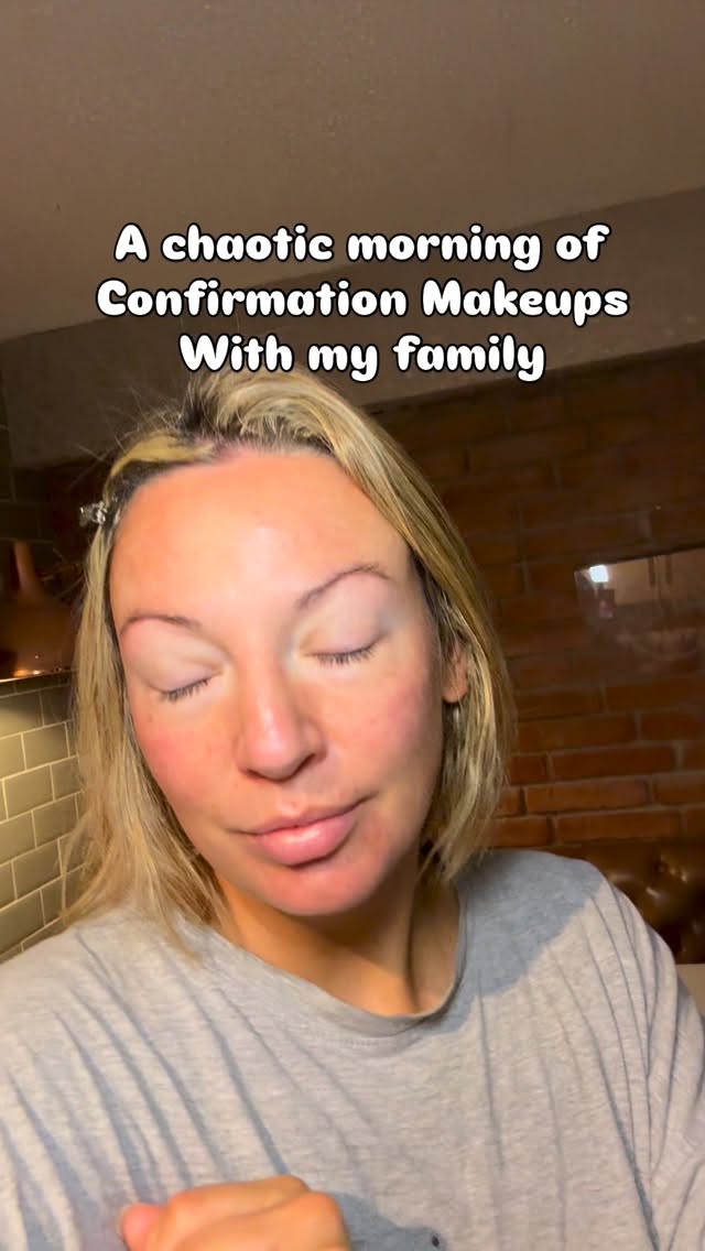 Spend a chaotic morning with me getting the family ready for my nephews confirmation ✨
#makeupartist #irishmakeupartist #confirmationmakeupartist