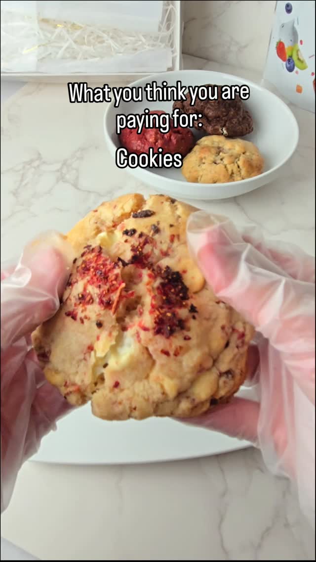 What you think you’re paying for: cookies 🍪
What you’re actually paying for…
✨ High-quality ingredients
✨ Careful prep and recipe testing
✨ A clean, coeliac-safe kitchen
✨ Food hygiene & safety standards
✨ Packaging that keeps everything fresh
✨ Insurance, utilities, and equipment
✨ Early mornings & late nights
✨ Years of experience behind every recipe
✨ Bookkeeping, planning & admin
✨ Website, emails & subscriptions
And most importantly…
The care that goes into every single order
Because this isn’t just about cookies.
It’s about creating something you can trust, enjoy, and feel safe eating.
Thank you for supporting a small business — it truly means more than you know 🤍
#glutenfree #coeliacsafe #glutenfreebaking #biteglutenfree #glutenfreelife glutenfreecookies