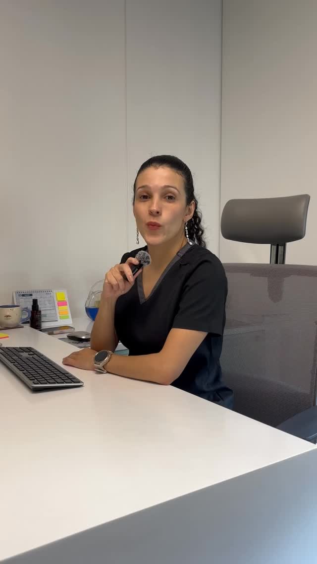 Margarita nos comparte su experiencia tras su cirugía de catarata bilateral 🤗
Recuperar la nitidez visual en ambos ojos marca un antes y un después en la rutina diaria. En este breve testimonio, nos cuenta cómo vivió su proceso y el resultado de su visión actual 💫
📱 Escríbenos por DM para agendar tu
valoración médica