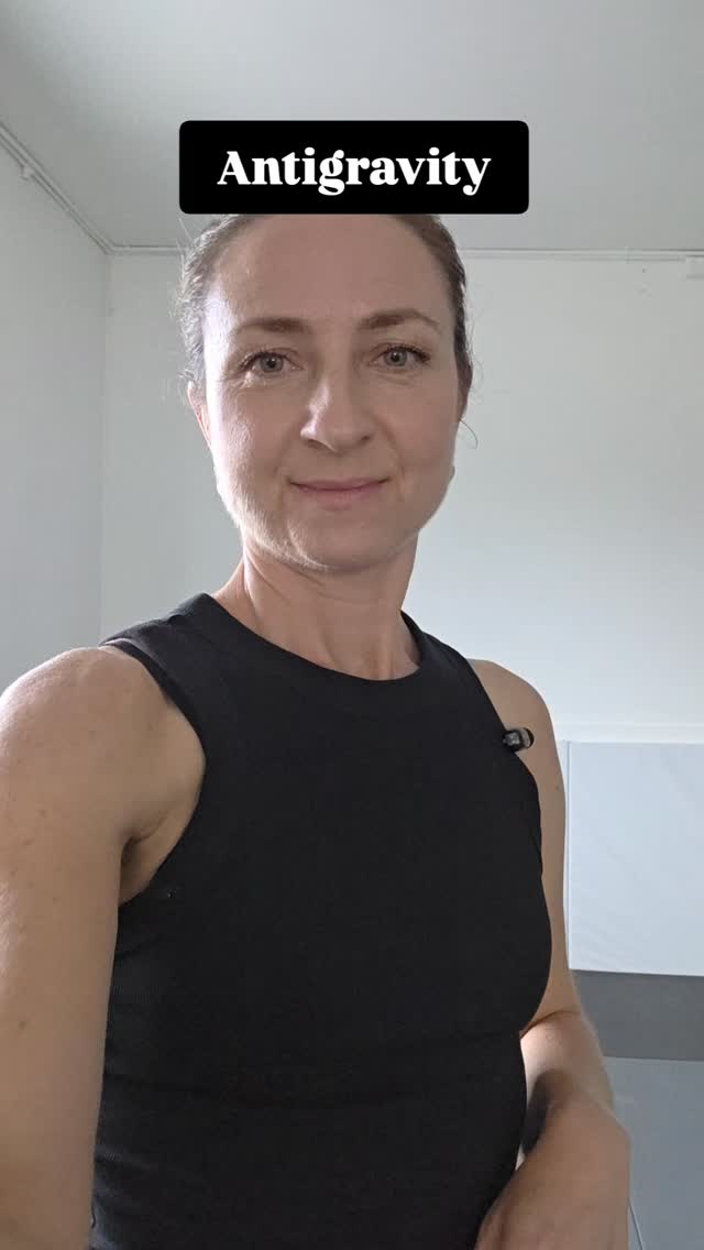 Anti-Gravity is a fascial maneuver designed to decompress the spine by utilizing gravity, internal pressure, and rotation to create more space between joints, allowing the nervous system and organs to function optimally. By raising the elbows above the head and pinning the fascia at the occipital region, this maneuver releases tension, improves circulation, and enhances movement throughout the entire body.
Benefits of Anti-Gravity
●Spinal Decompression – Relieves pressure between vertebrae, allowing for better movement and nerve function.
●Reduces Spinal and Organ Tension – Helps reset the body's internal pressure system.
●Stimulates Digestion – Supports circulation to the digestive organs, reducing stagnation.
● Calms the Nervous System – Creates a sense of relaxation and balance in the body.
● Releases "Feel-Good" Hormones – Engages the parasympathetic nervous system, promoting emotional and physical well-being.
Book your class now !!! Link in my bio
#fascialmaneuvers #fascialmaneuvercoach #humangarage #newclasses #healyourbody