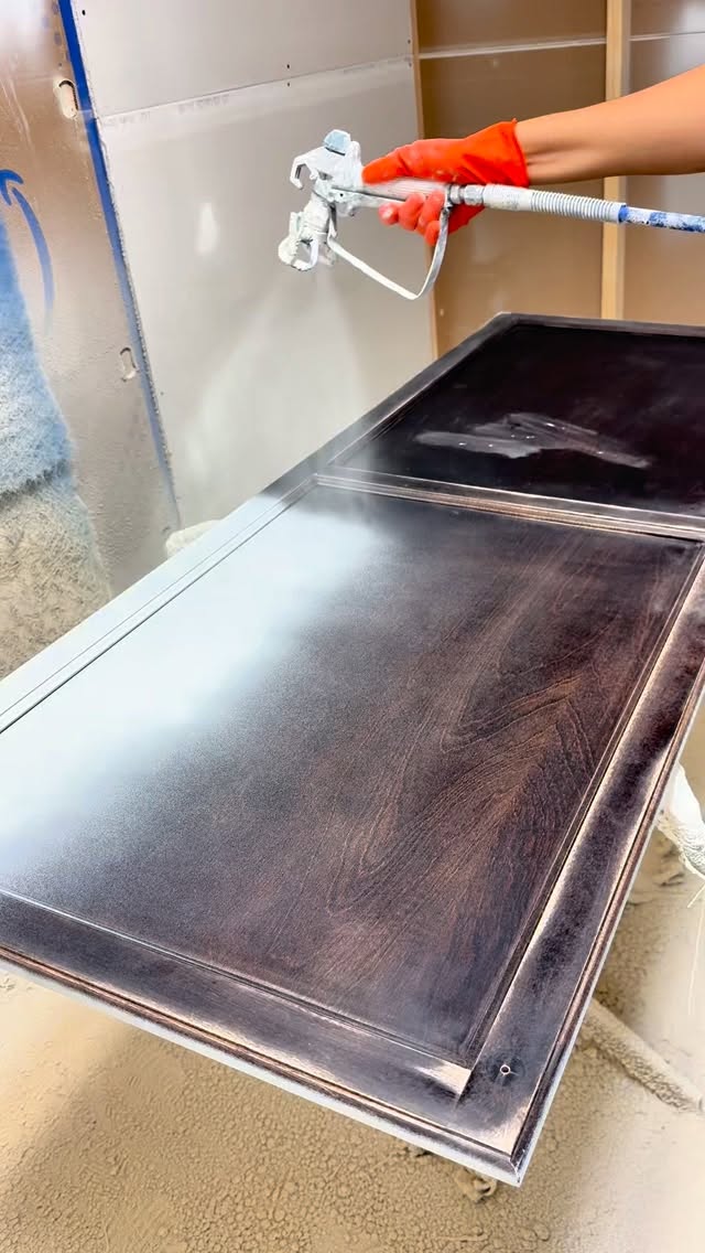 First impressions matter—especially in cabinet refinishing.
The first coat of primer is where the transformation truly begins. It seals the surface, blocks stains, and creates the perfect foundation for a smooth, durable finish. Skipping or rushing this step? That’s where problems start.
We take our time to ensure full coverage, proper adhesion, and a flawless base—because every beautiful finish starts with solid prep.
From worn to wow… this is just the beginning. 🎨✨
#CabinetRefinishing #PrimerFirst #KitchenUpgrade #PaintingProcess #BeforeAndAfter