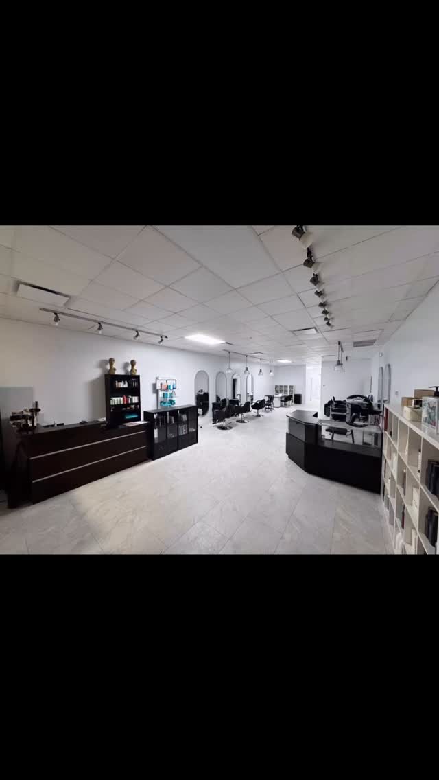 Así vamos ! Trabajando para ustedes ! Para que disfruten un espacio renovado con todo el amor y la dedicación que ya están acostumbrados #amandashairsolutions