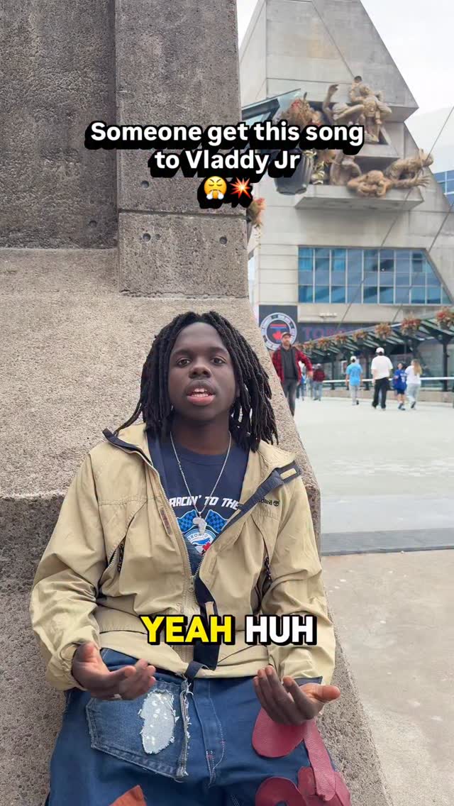 WE WILL NOT NOT SLEEP UNTIL THIS BECOMES @vladdyjr27 WALKOUT SONG!!!!
#vladdyjr #vladimirguerrerojr #bluejays #4sante #torontobluejays