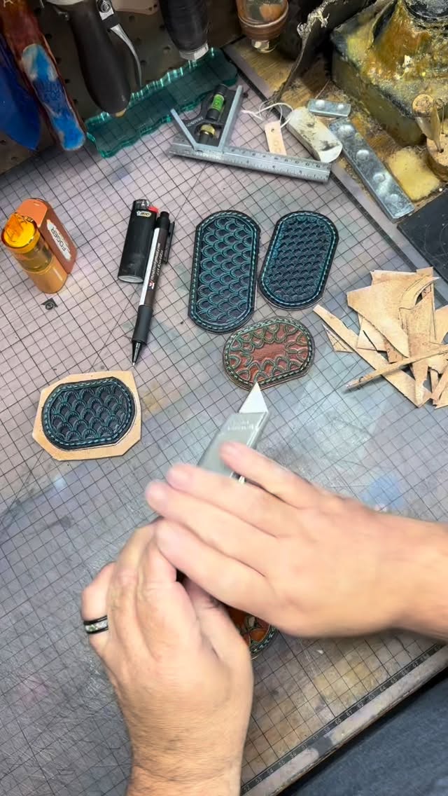 Cutting shit.
#leatherart #leathershit #reachhigher #godbe