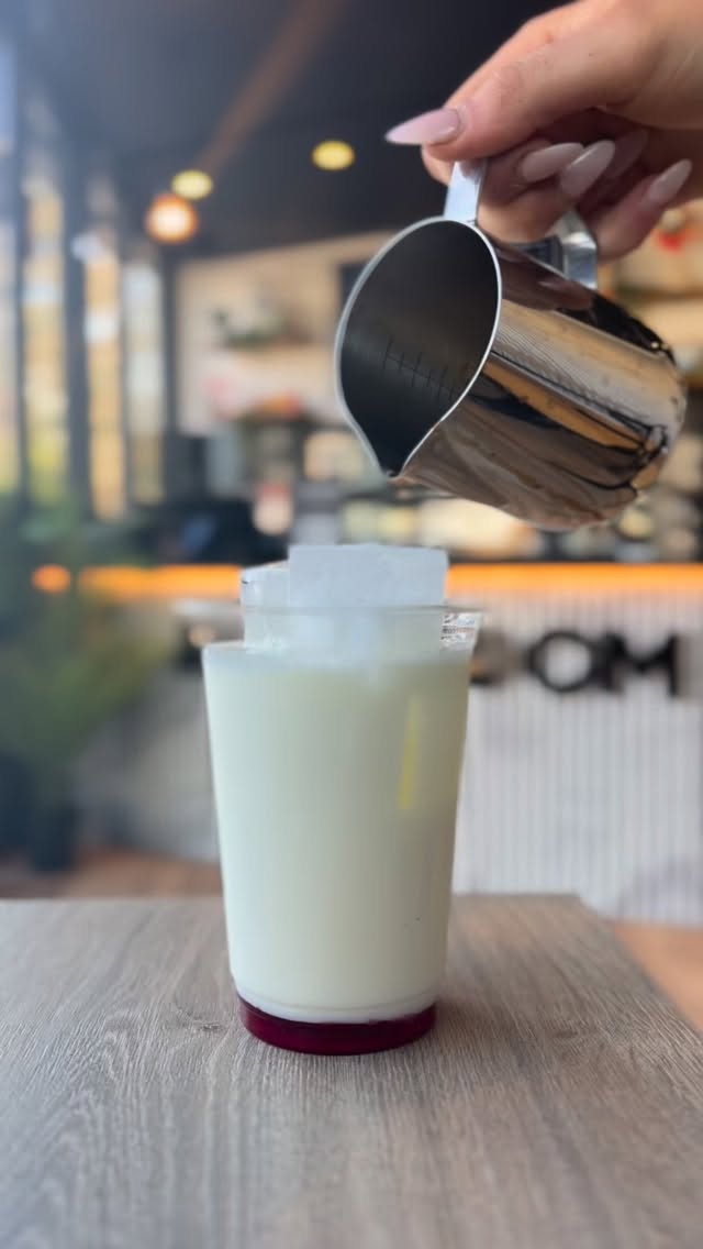 🤎💕 ICE COFFEE SEASON 💕🤎 #icedlatte #espresso #koffeeroom #coffee