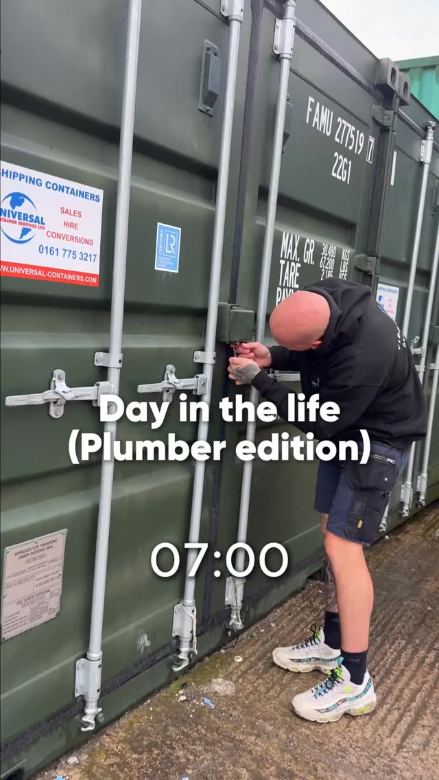 How many radiators was that again 🤔🤣
Just an average day for us here at first point! Need a plumber? Give us a call on 07513263518
#plumberlife #plumberlifestyle #plumbingproblems #plumbers #plumberuk
