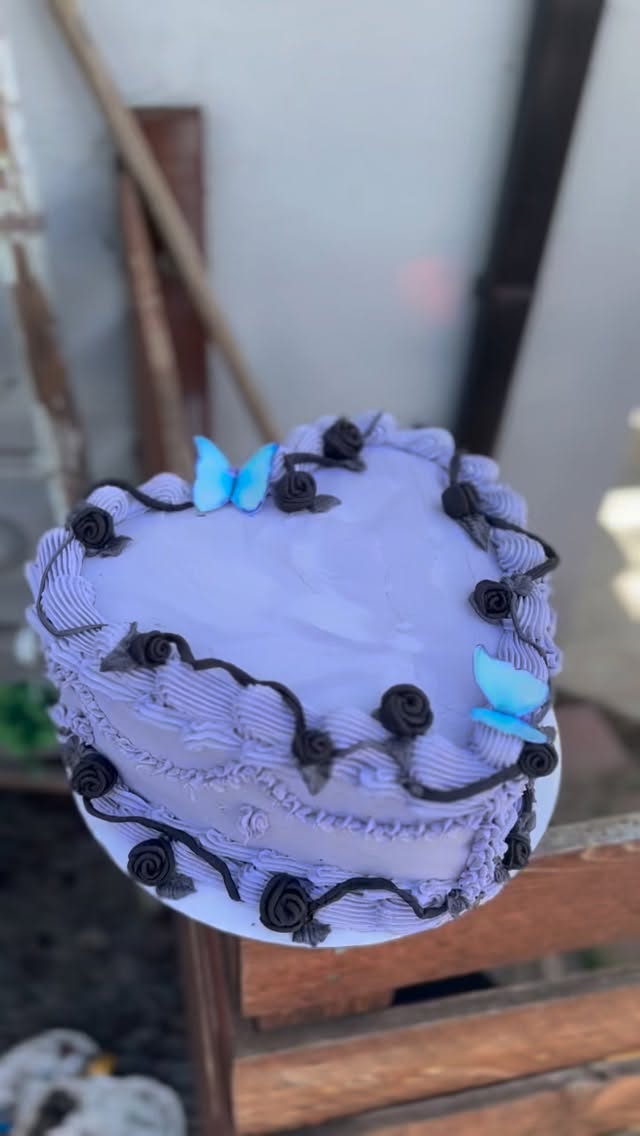 Details!
#smallbusiness #bayareaeats #homebaker #buttercream #corpsebride