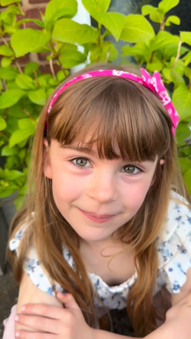 Holly’s been testing out the new Slim Bow Headbands that I’ve added to the Clearance section on the website 👀
#littledotsbows #headband #clearance #bow #handmade