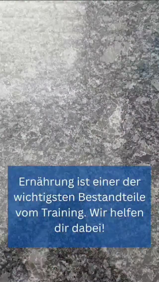 Einfach, ausgewogen und perfekt für deinen Trainingsalltag 💪
Dieses Porridge liefert dir die ideale Kombination aus Kohlenhydraten, Proteinen und gesunden Fetten – für mehr Energie im Training und eine bessere Regeneration danach.
Zutaten:
• 30g Haferflocken
• 30g Proteinpulver
• 15g Nüsse
• 10g dunkle Schokolade
• 30g Beeren
• 2dl Milch
Schnell zubereitet und vielseitig anpassbar – so kann gesunde Ernährung im Alltag aussehen.
#crossfitbaar #nutrition #ernährungsberatung #porridge #fuelyourbody crossfit healthyhabits
