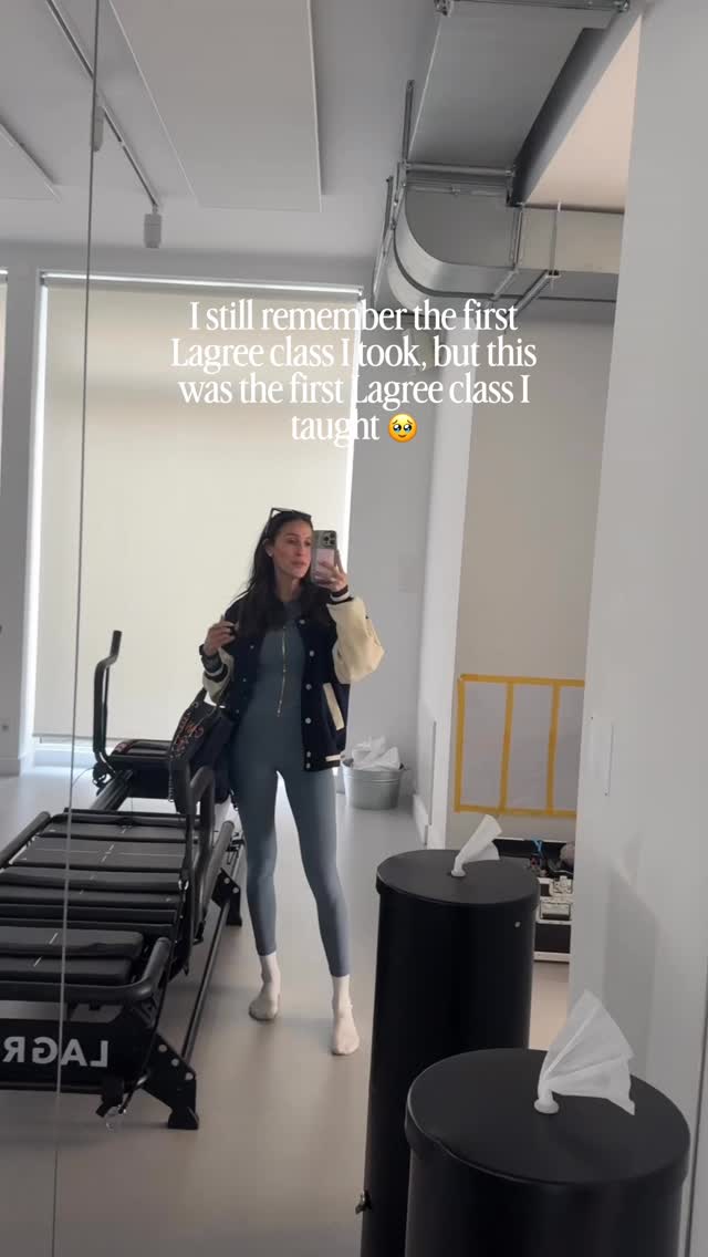 No one prepares you for this feeling 🤍
Teaching my first Lagree community class was everything I hoped for and more 🥹
I’m so grateful for every single person who showed up, trusted me, and made this first class so special. Your feedback honestly meant everything to me 🙏🏼
#lagree #lagreefitness #lagreeinstructor #newlagreeinstructor