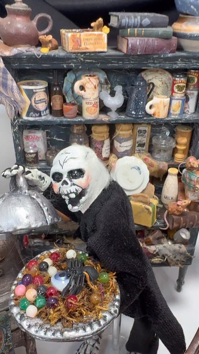 This is just a glimpse of the dollhouse Miniature Halloween themed treasures, which will be featured in my upcoming estate sales and auctions in my eBay store. There’s a link in my bio to sign up for my newsletter update so your first to know where and when to shop and for more information about my auctions thanks for taking a look! #Halloween #Dollhouseminiatures #Spooky #Witch