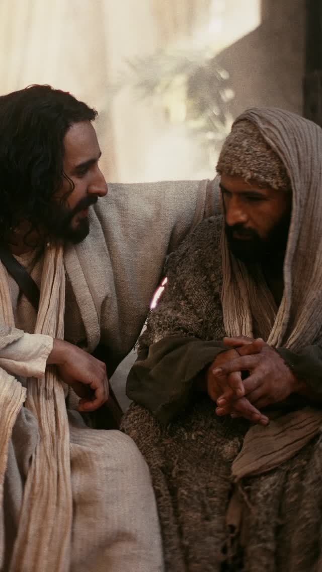 The Easter season is a time to reflect on Jesus Christ and the love He so freely gives. His example teaches us to love and lift those around us.
How can you share His love with those around you this Easter?