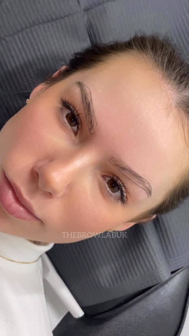 From before, to the pre draw, to the final result 😍
This is why mapping is everything. We couldn’t be happier with how these turned out.✨
#hairstrokes #microblading #browgoals #hyperrealism