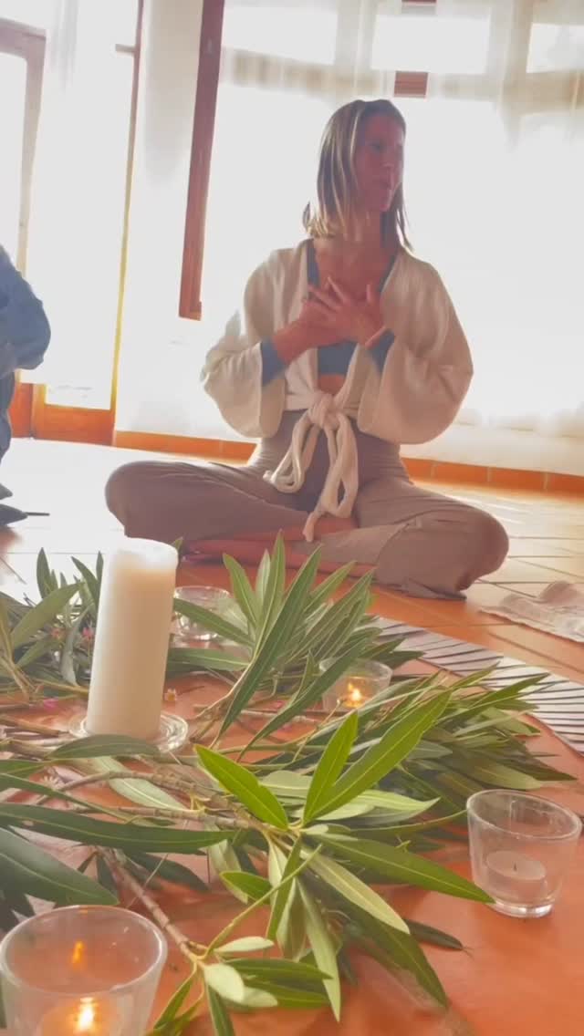 It's easy to choose aliveness, pleasure & turn-on in those moments, when life is great!
But can you still choose those things in moments when life gets challenging, busy or messy?
When everything inside of you wants to shut down, abandon yourself or run away?
This is what you will experience in THE EMBODIED WOMAN.
Showing up and choosing yourself, no matter what!
This is the foundation for a turned-on life, which feels alive and for deep & intimate relationships.
THE EMBODIED WOMAN
~ a devotional 30 Day Journey into aliveness, turn-on & eros
📅 6th April - 6th May
🌹 4 online embodiment sessions per week (incl recording)
🌹a powerful toolkit of embodiment & tantric practices & rituals
🌹daily Telegram impulses & accountability
🌹 lifetime access to the recording
The right time for aliveness will never come.
You choose it
Sign up link in bio