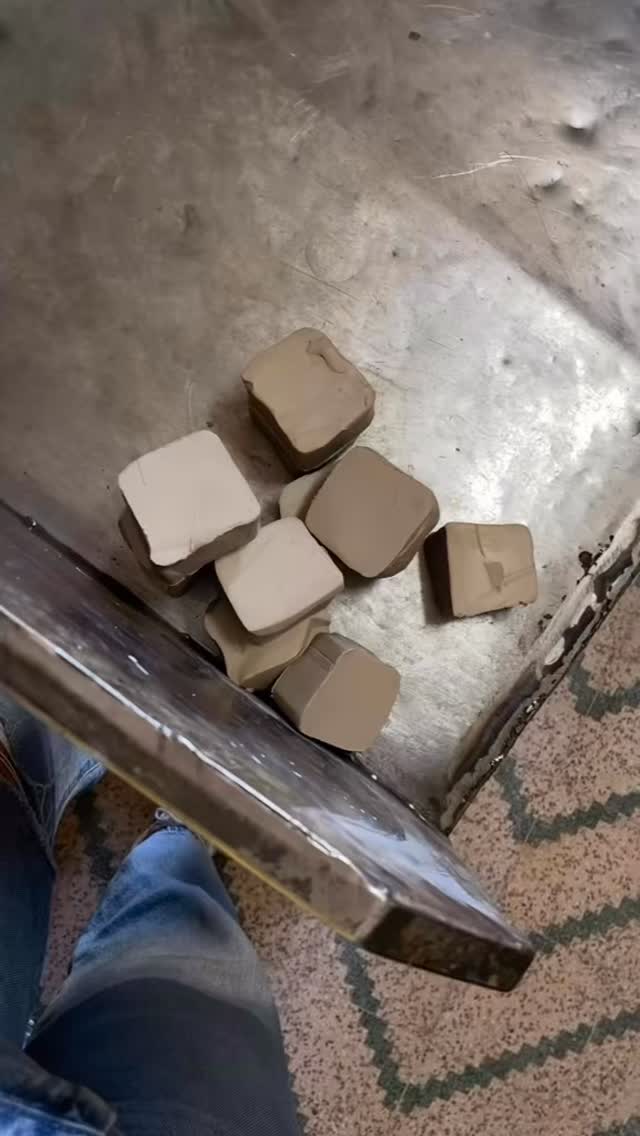 Studio Days, Old Remakes & New Drops!
#HouseOfFenia #HOF
#Ceramics #Handmade #SmallBatch #ComingSoon #CoffeeTime #ShopSmall #SummerCalling #Greece #Athens