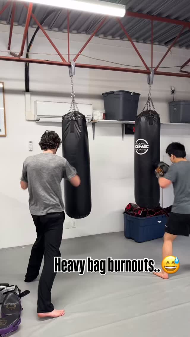 Saturday Morning KB classes.. hit us up if your down for a solid workout that’s more fun than the gym 🥊😄#kickboxing #boxing #martialart #workout #cardio