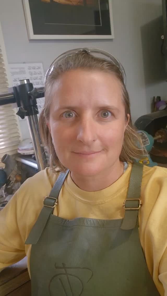 Its just one of those days....
We all have them, luckily I'm actually in quite a good mood so oh well. Try again tomorrow.
#jewellerytoolfail #jewellersbench #workingruralwa