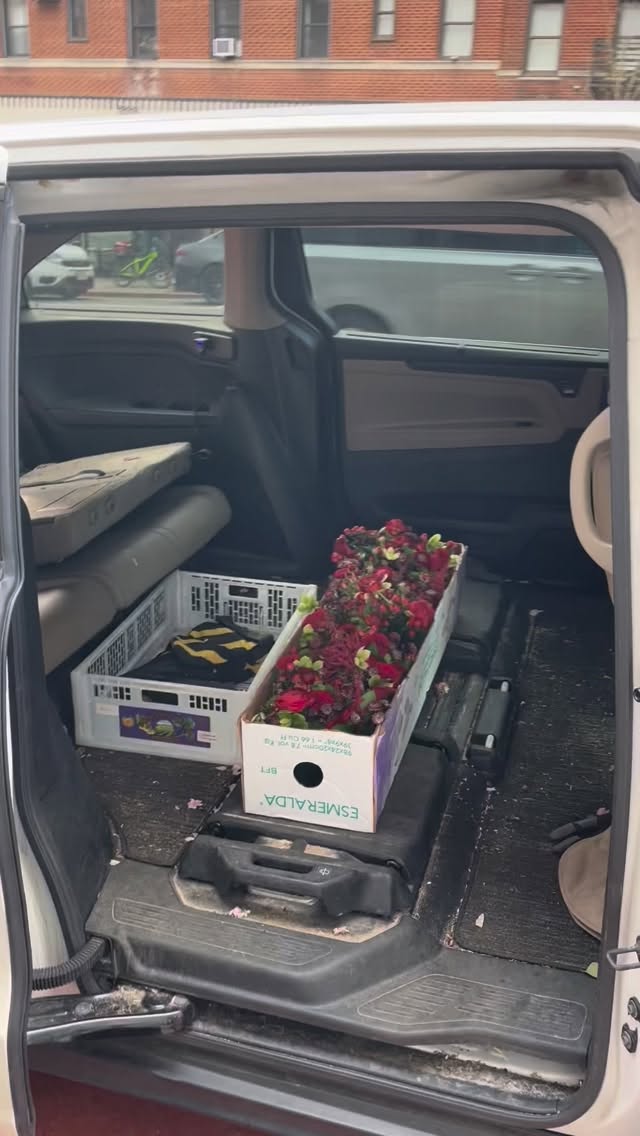My boss is super cool😎😎
#luxlufevents #luxluf #nycflorists #nycevents #flowers