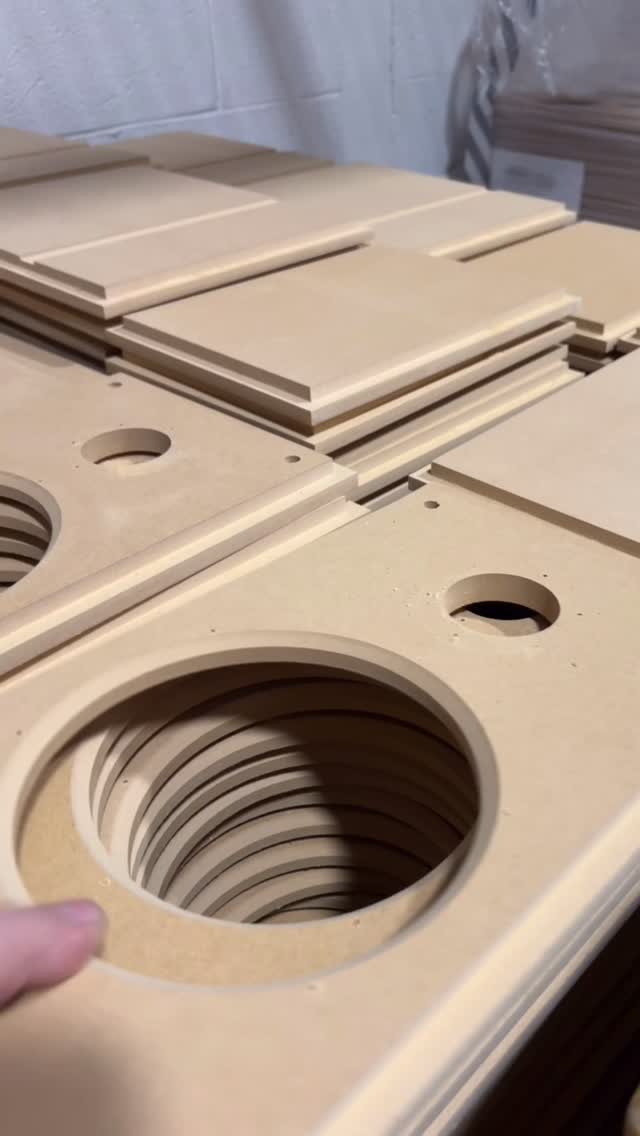 Our flat packs and kits make speaker building a breeze. Add some glue and clamp it down and you’re good to go!
CSS-audio.com