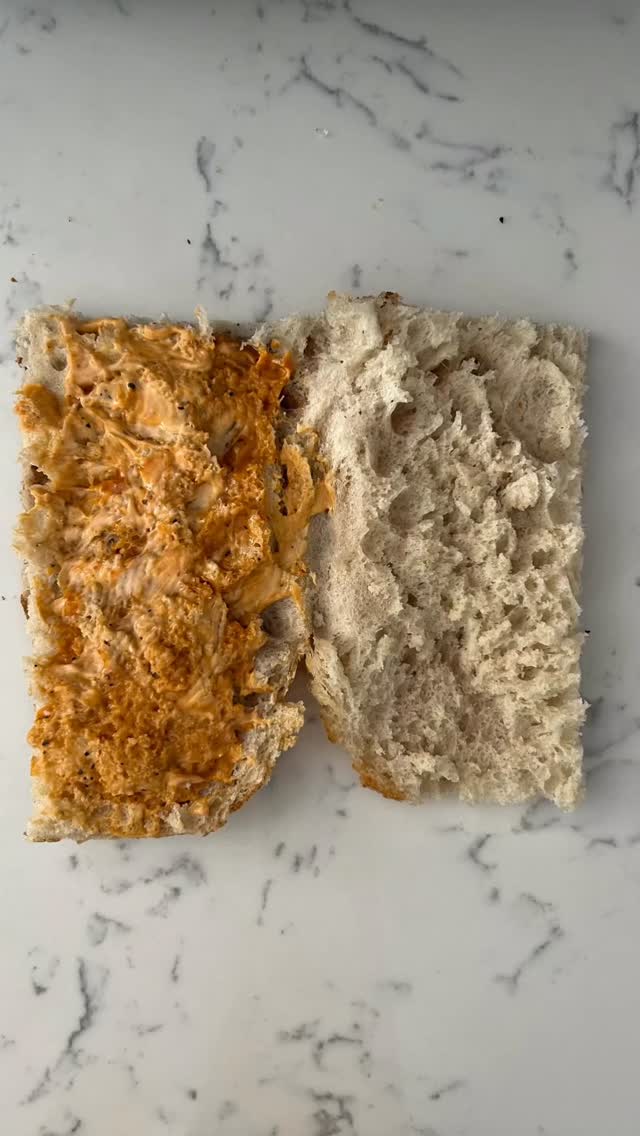 Mexico City 🌯🔥
Taptaze malzemeler, özenle seçilmiş lezzetler ve her katında ayrı bir hikâye…
İlk ısırıktan son lokmaya kadar seni Meksika sokaklarına götürecek bir deneyim! 🌶️✨
Hazırlanış sürecini izlerken iştahın açılacak, bizden söylemesi…
#VancouverSandwich#MexicoCity#SandwichTime#LezzetYolculuğu#StreetFood