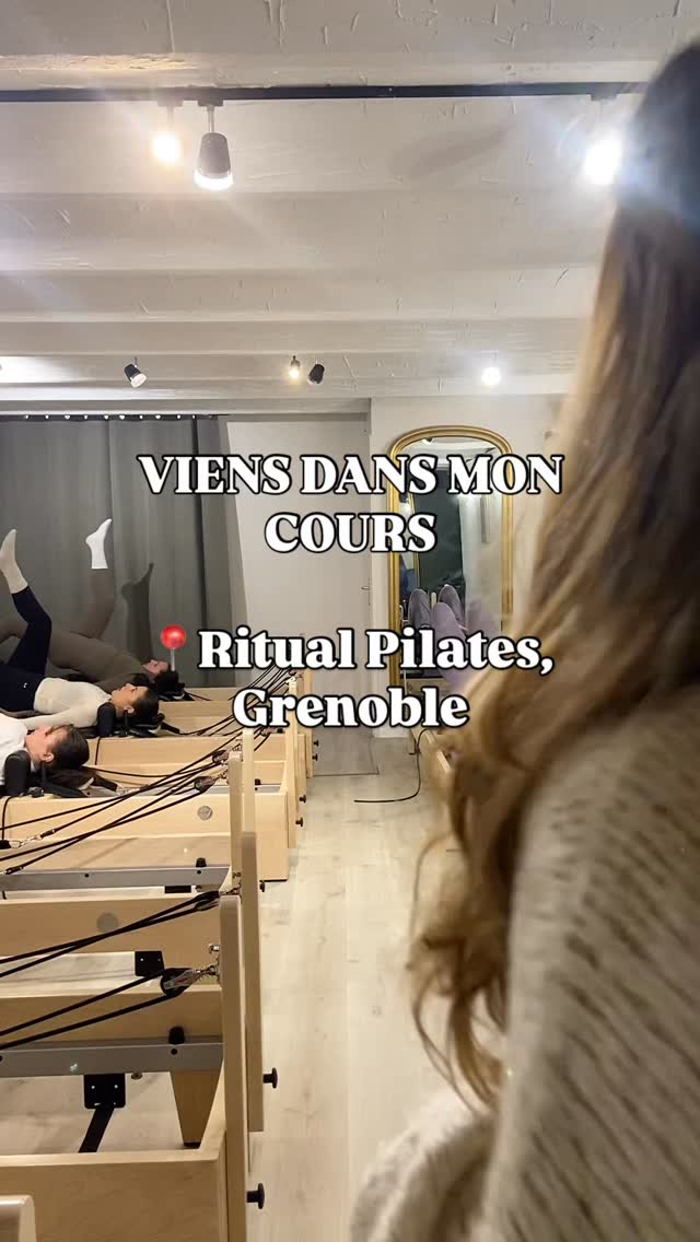 Panther Power - Notre cours signature 🔥
Un cours pensé comme une montée en puissance où tout ton corps travaille
Au programme :
Échauffement et placement de la respiration Pilates 🫁
Renforcement du centre, abdos, transverse 🔥
Exercices Haut du corps & Bas du corps 🍑
Retour au calme avec quelques étirements 🧘♀️
Accessible à tous grâce à des options et adaptation des résistances ✨
Tu nous rejoins quand ?
