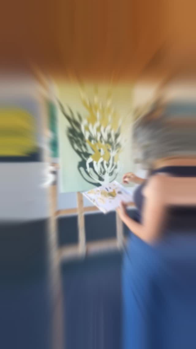 Pattern. Rhythm. Movement. 🖋️
✨Experience the intricate world of Kirsty McLean at this year's Taranaki Arts Trail. From large-scale oils to detailed studies, explore work that finds the balance between mathematics and the human spirit.
Geometry meets the human form. 📐✨
#painting #taranakiartstrail #taranakilikenoother #nzart #nzcontemporaryart