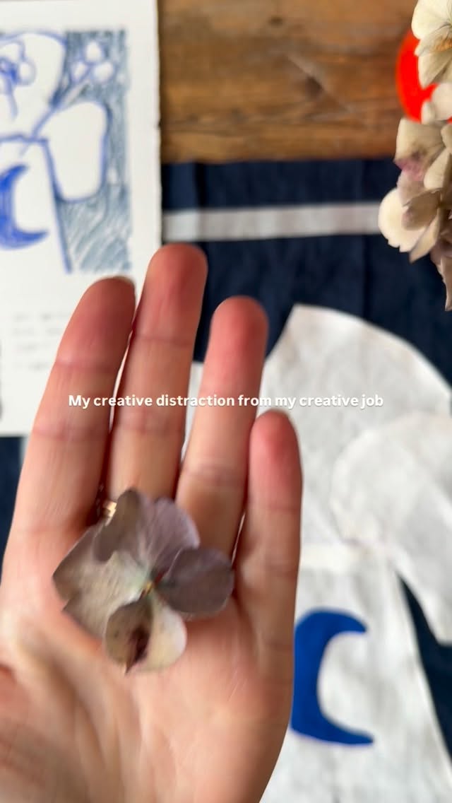 Can I call this ‘work’ if I do it in my studio? 🌷
Learning embroidery techniques for some really fun linen cushion covers I’ve been dreaming up!
#slowfashion
#sewingproject
#embroidery
#floralembroidery